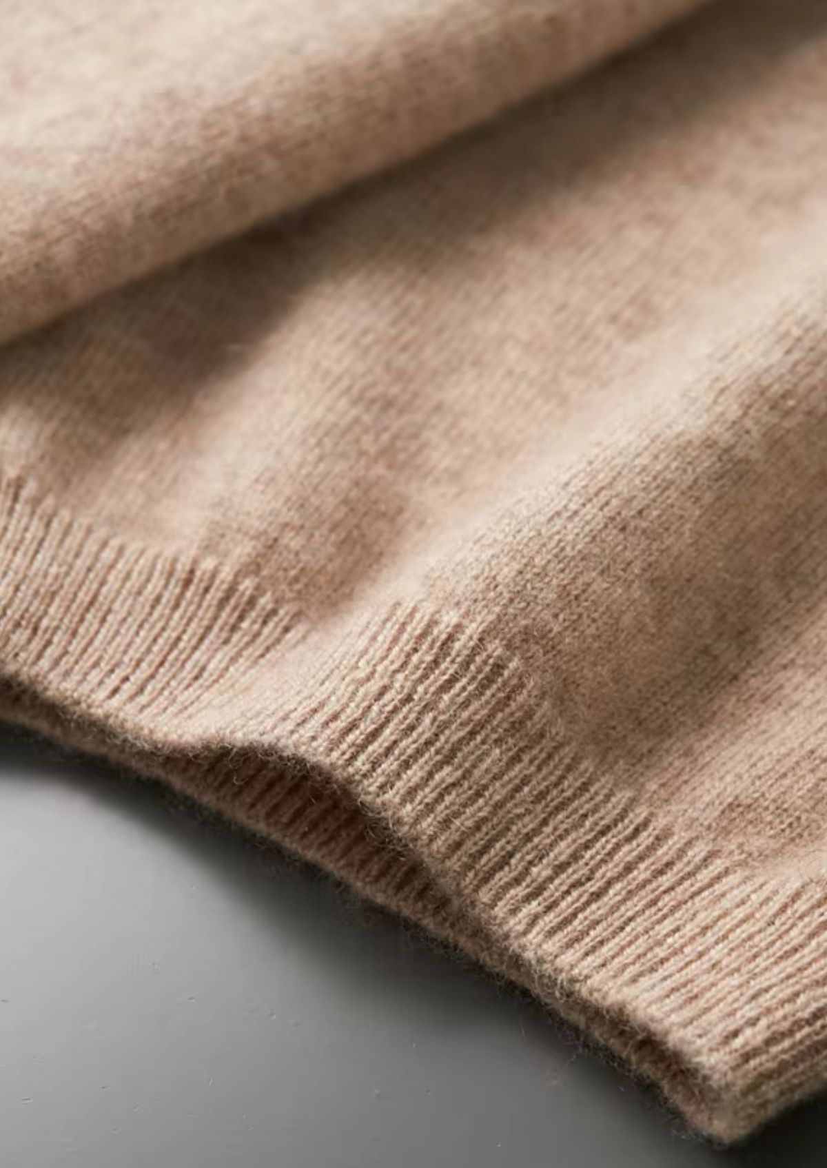Premium Cashmere Classic Crewneck T-Shirt - Light Beige | Apuro