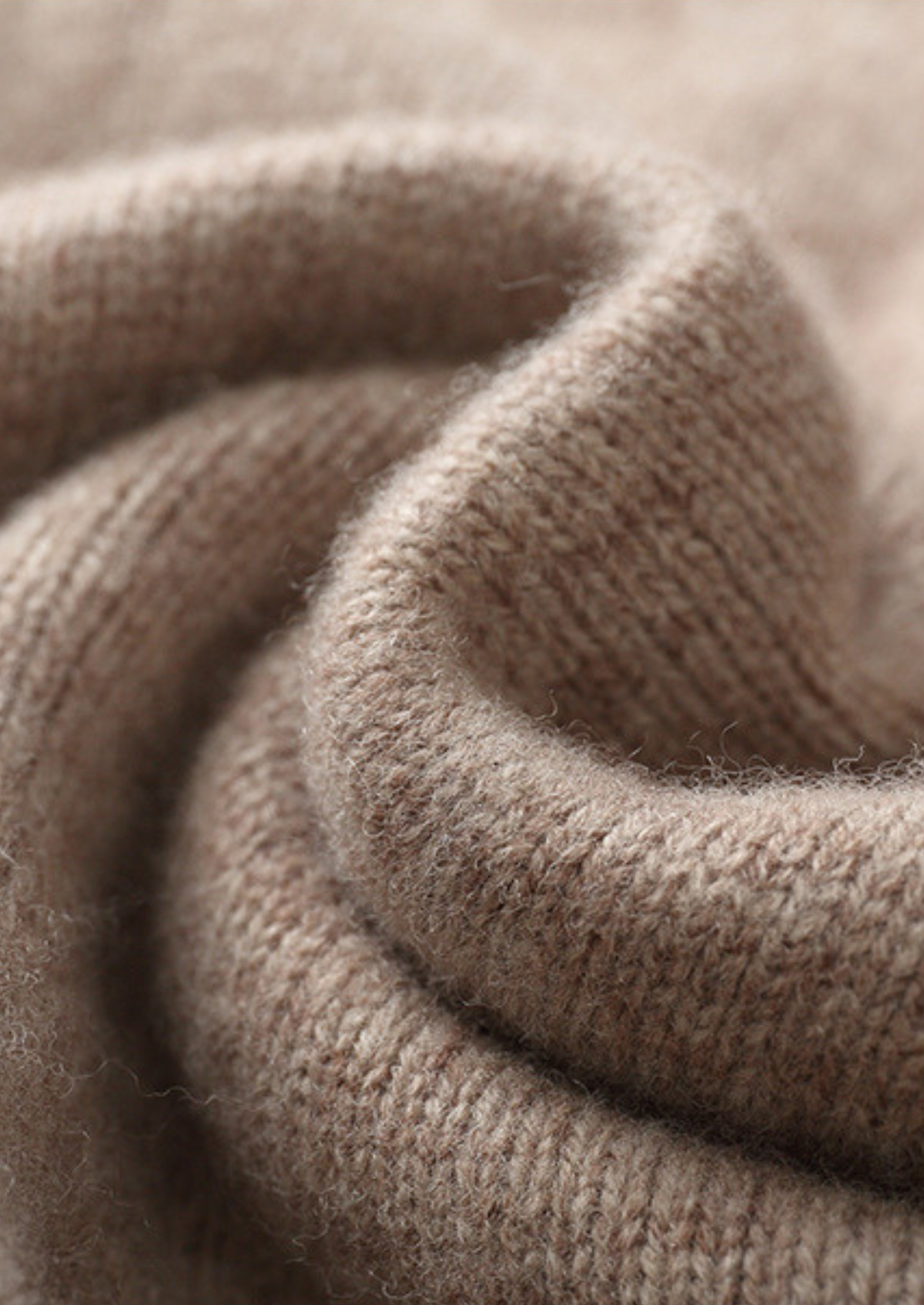 Pure Extra-Fine Merino Wool Cable Crewneck | Apuro