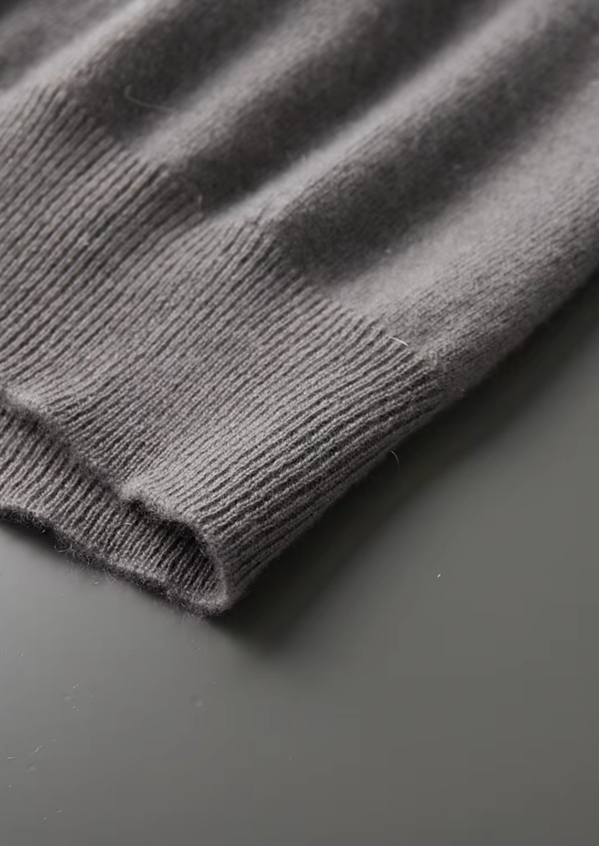 Premium Cashmere Classic Crewneck T-Shirt - Ashen Truffle | Apuro
