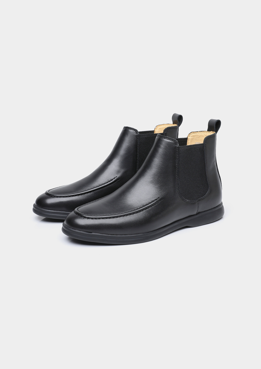 Black Leather Chelsea Boot | Apuro