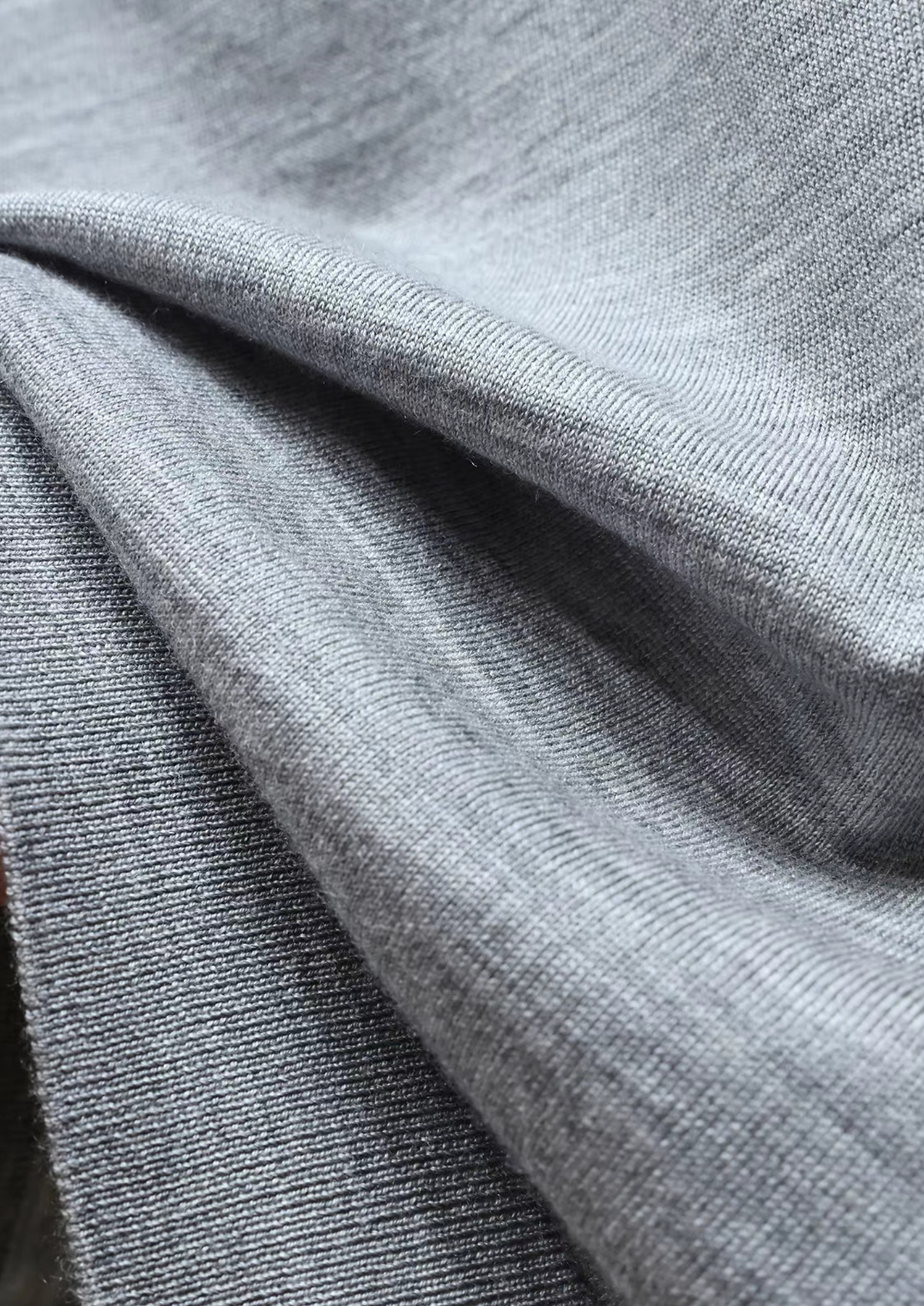 Ellis Light Gray Lightweight Polo Shirt | Apuro