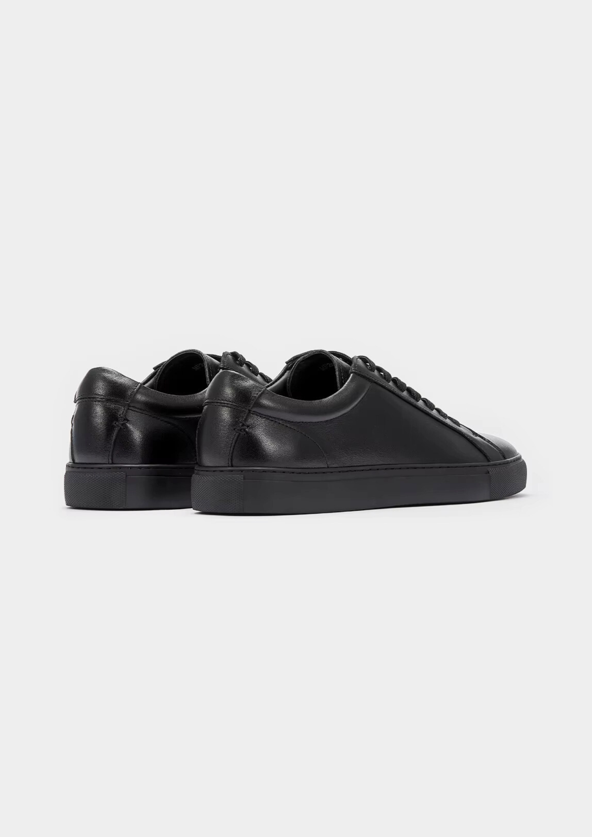 Black Essential Leather Sneaker | Apuro