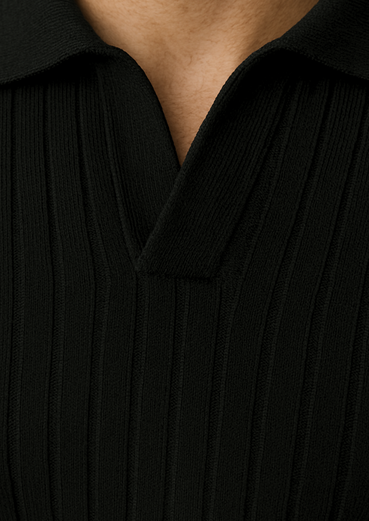 Black Buttonless Ribbed Polo | Apuro