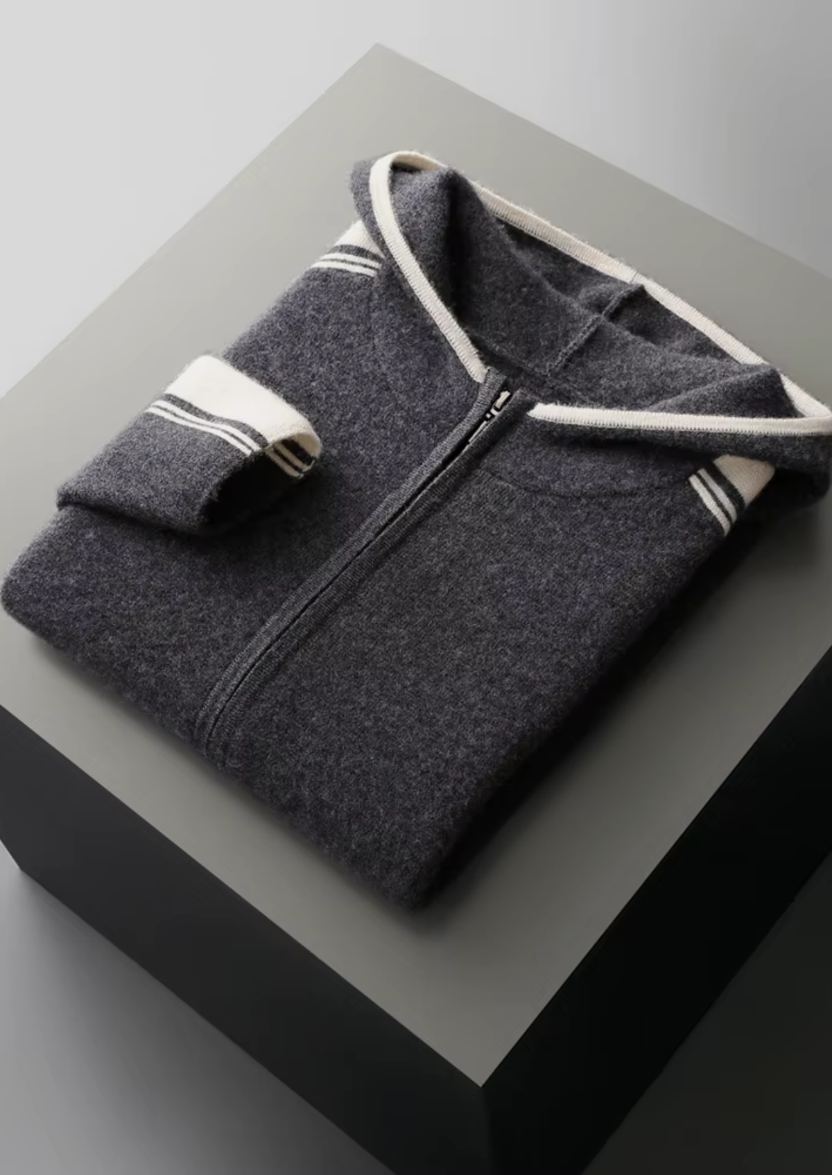 Pure Extra-Fine Merino Wool Dark Gray Damien Set | Apuro