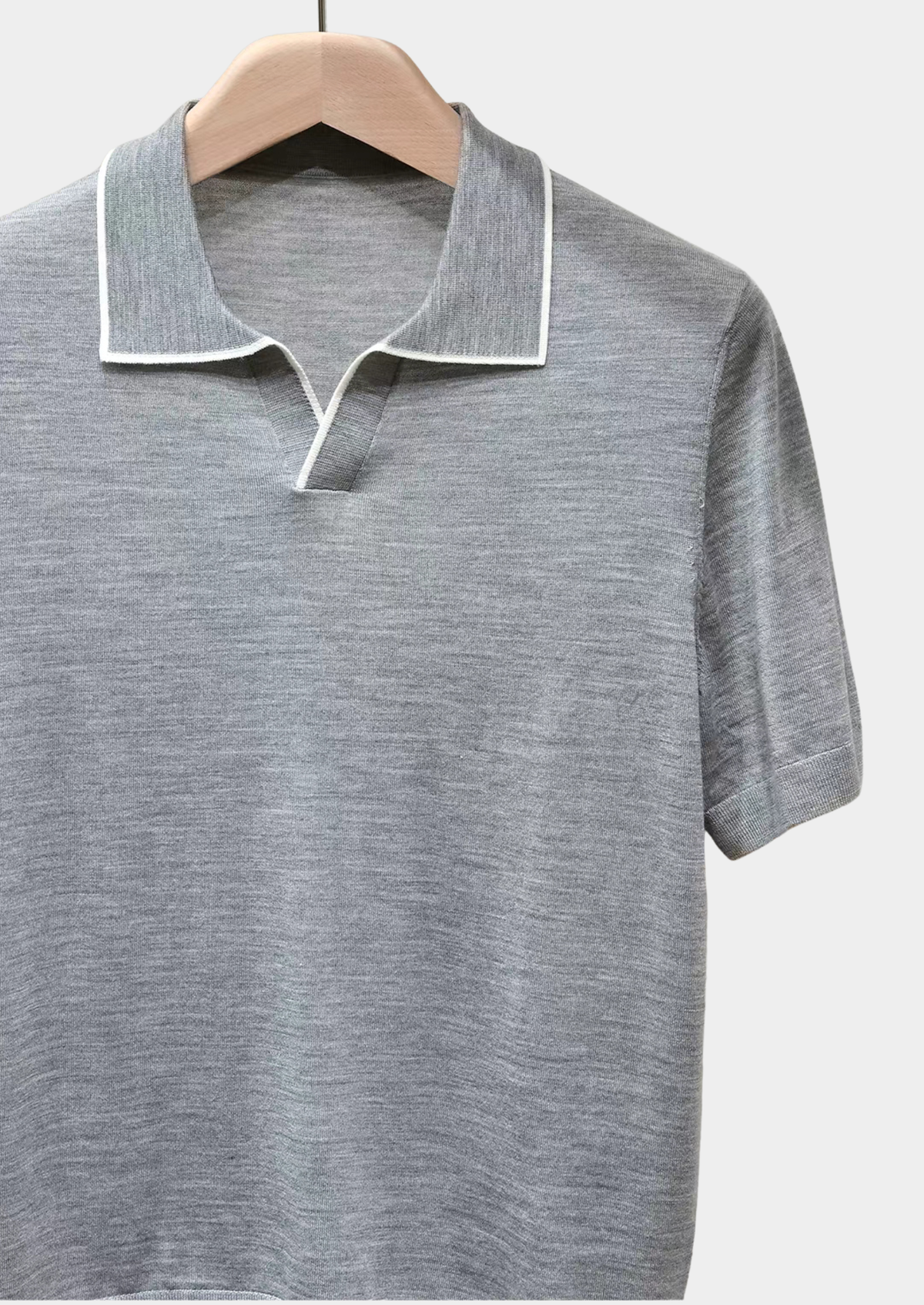 Ellis Light Gray Lightweight Polo Shirt | Apuro