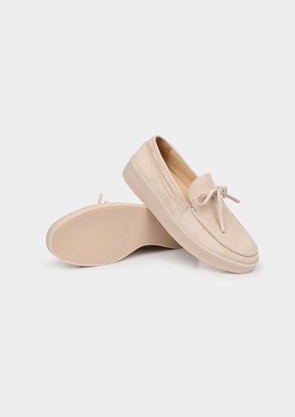 Ivory Boat Loafers | Apuro