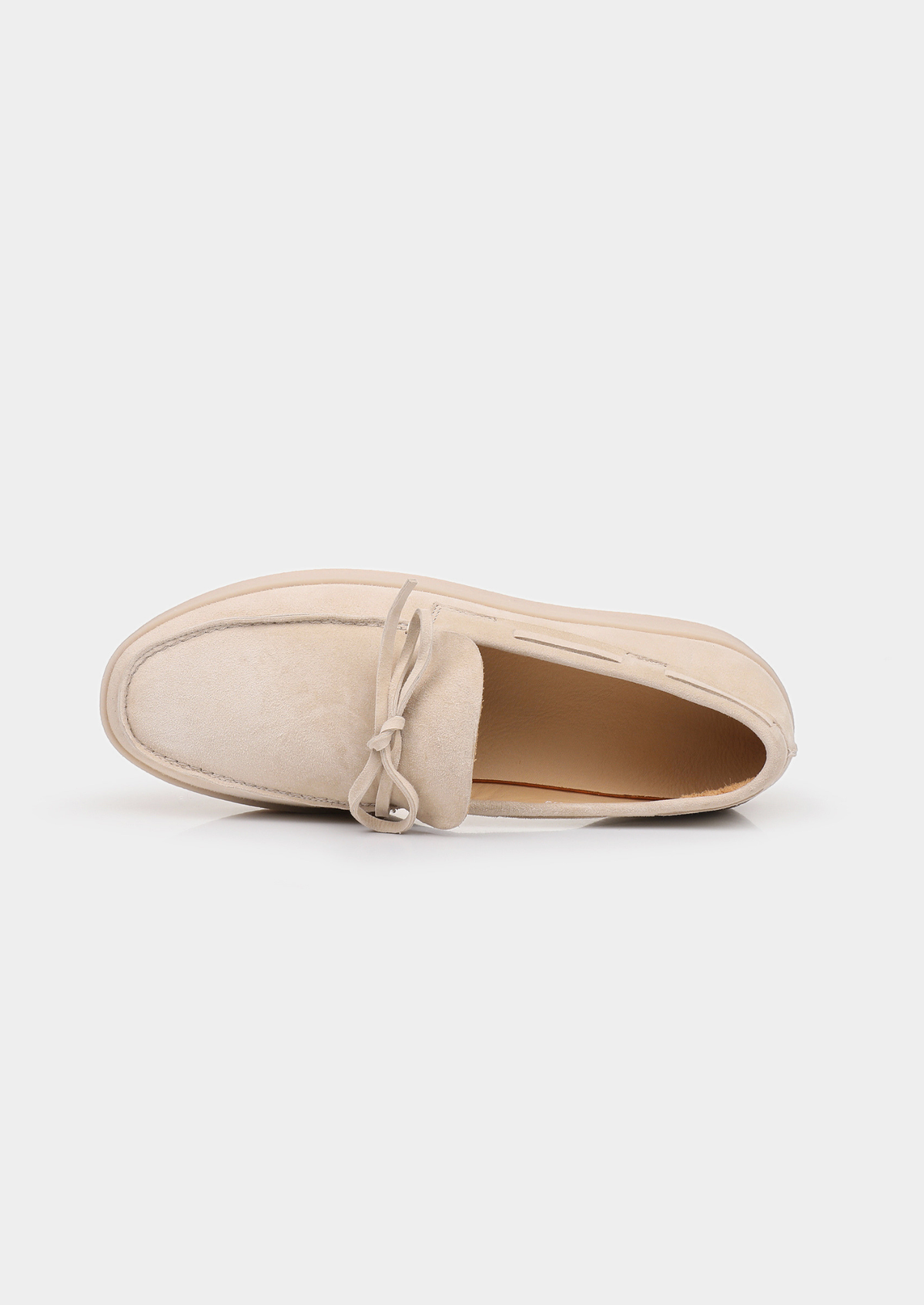 Ivory Boat Loafers | Apuro
