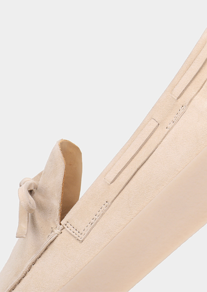 Ivory Boat Loafers | Apuro