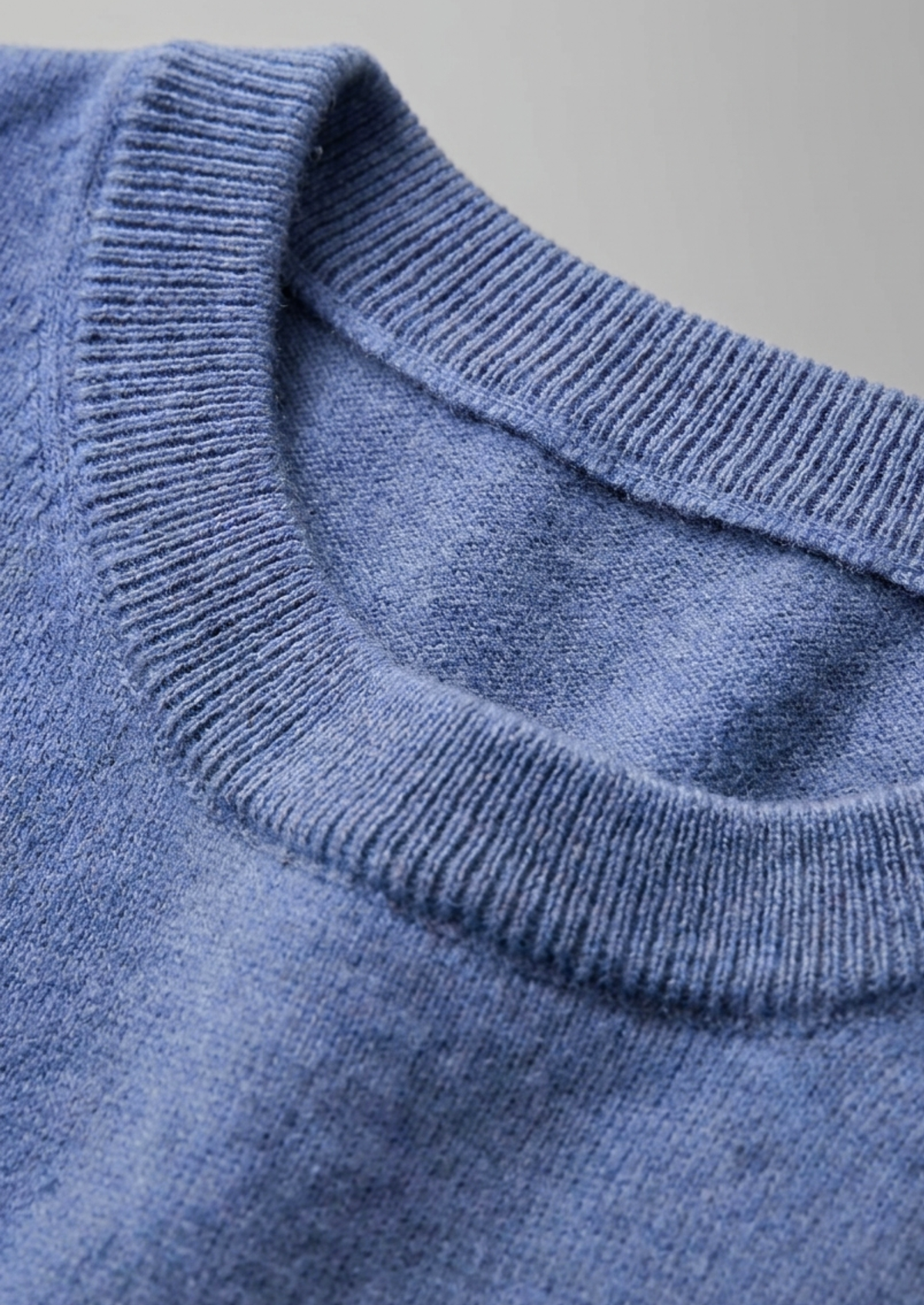 Premium Cashmere Classic Crewneck T-Shirt - Deep Atlantic | Apuro