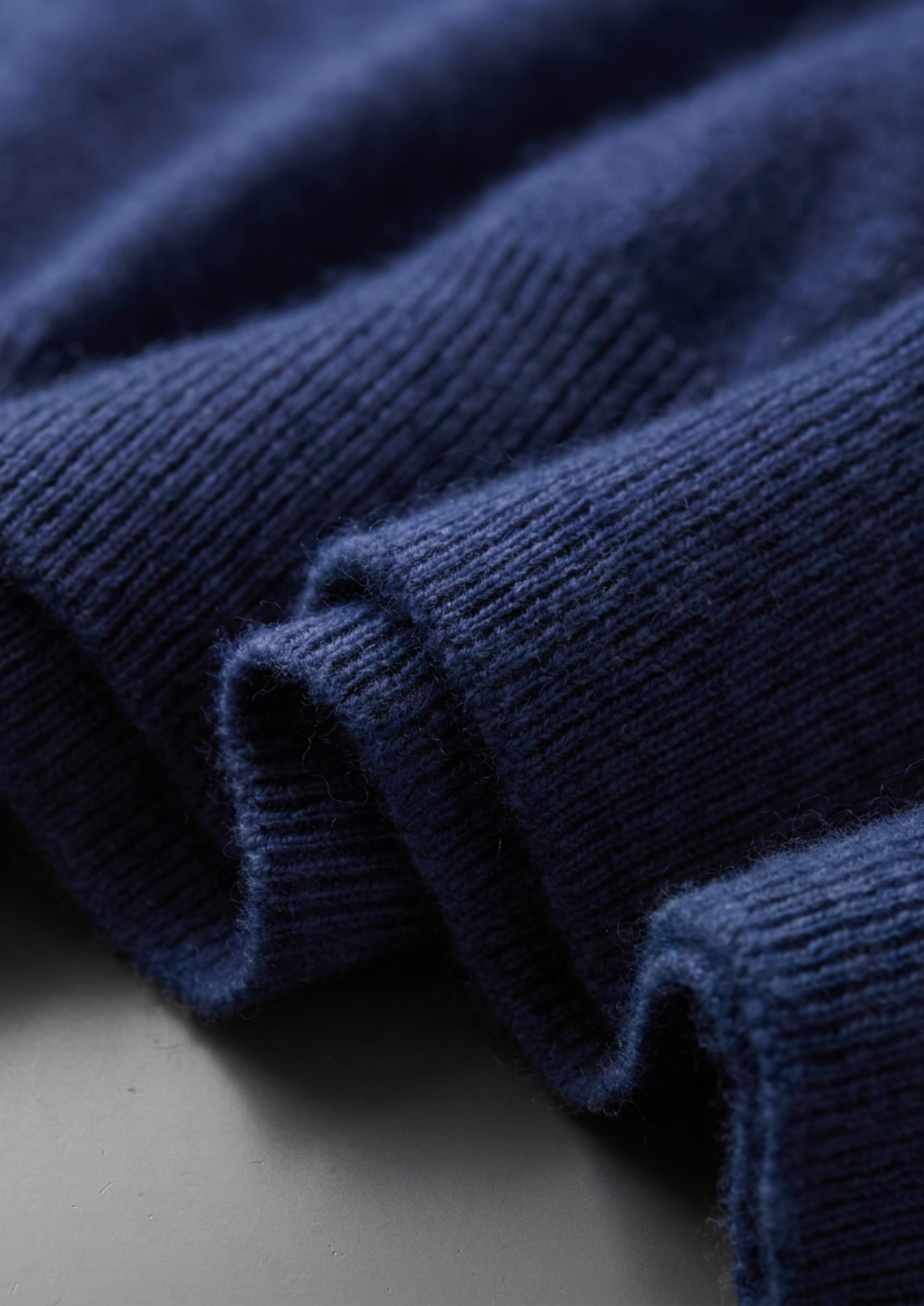 Premium Cashmere Classic Crewneck T-Shirt - Navy Blue | Apuro