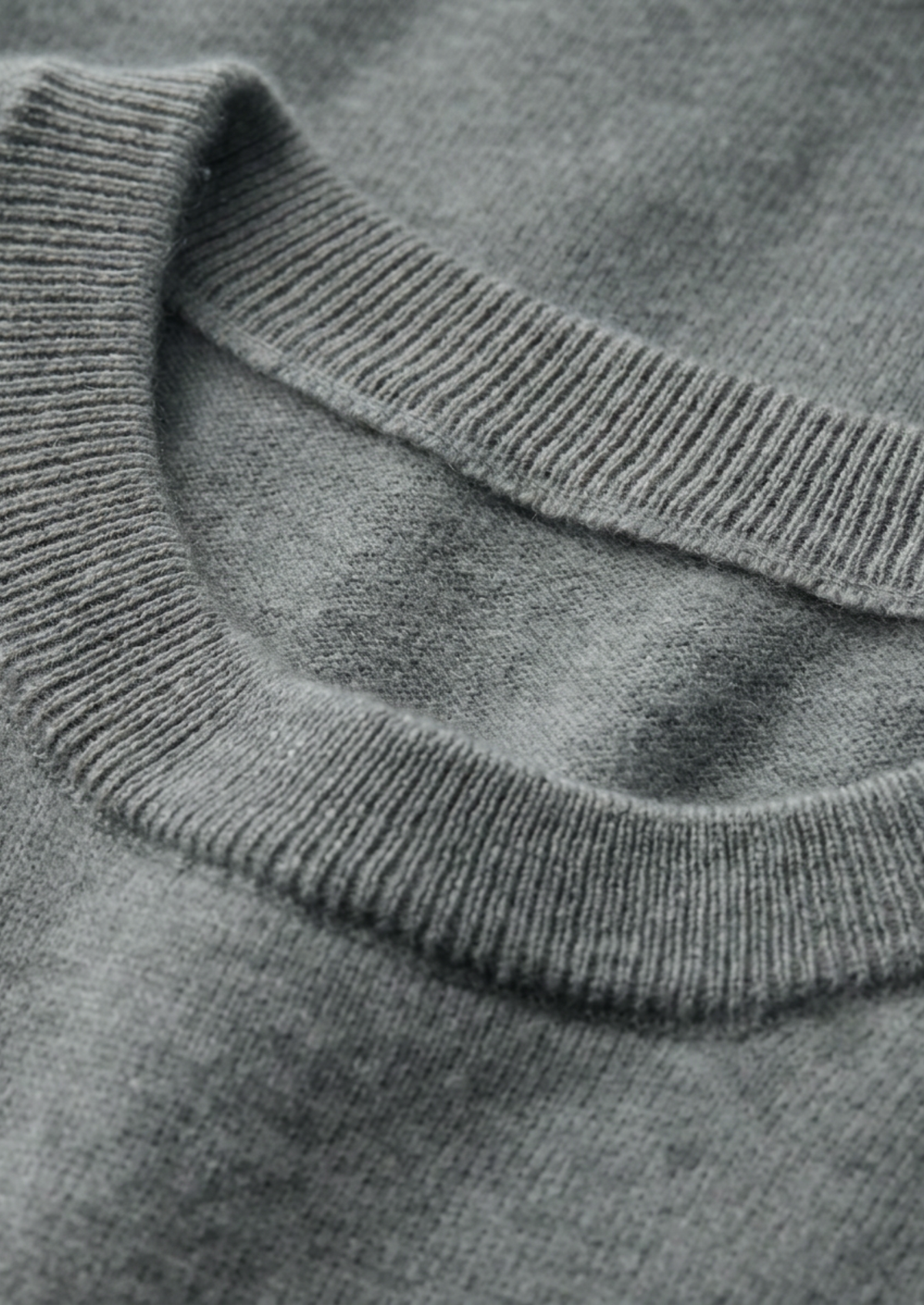 Premium Cashmere Classic Crewneck T-Shirt - Shadow Flint | Apuro