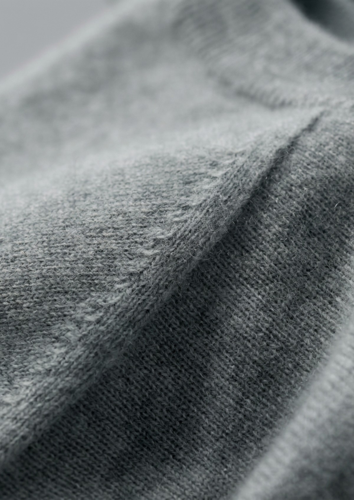 Premium Cashmere Classic Crewneck T-Shirt - Shadow Flint | Apuro