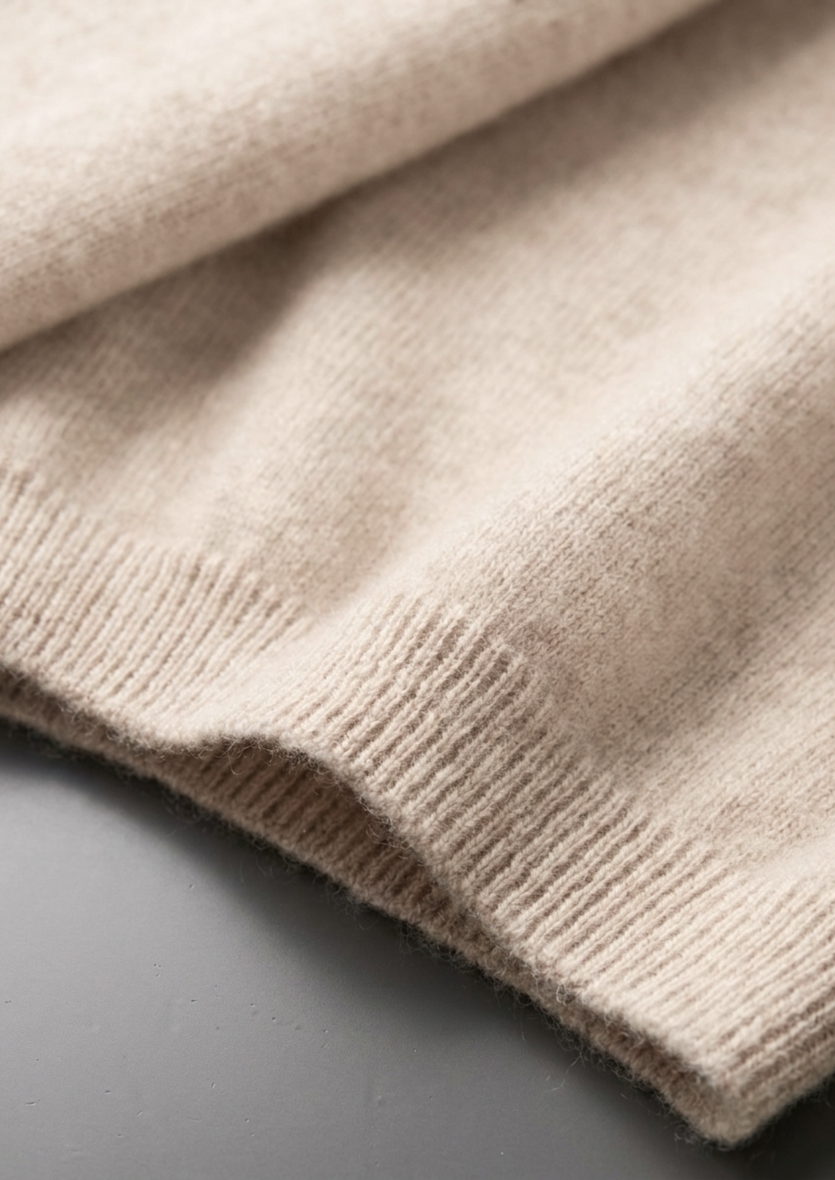 Premium Cashmere Classic Crewneck T-Shirt - Ivory Mocha | Apuro