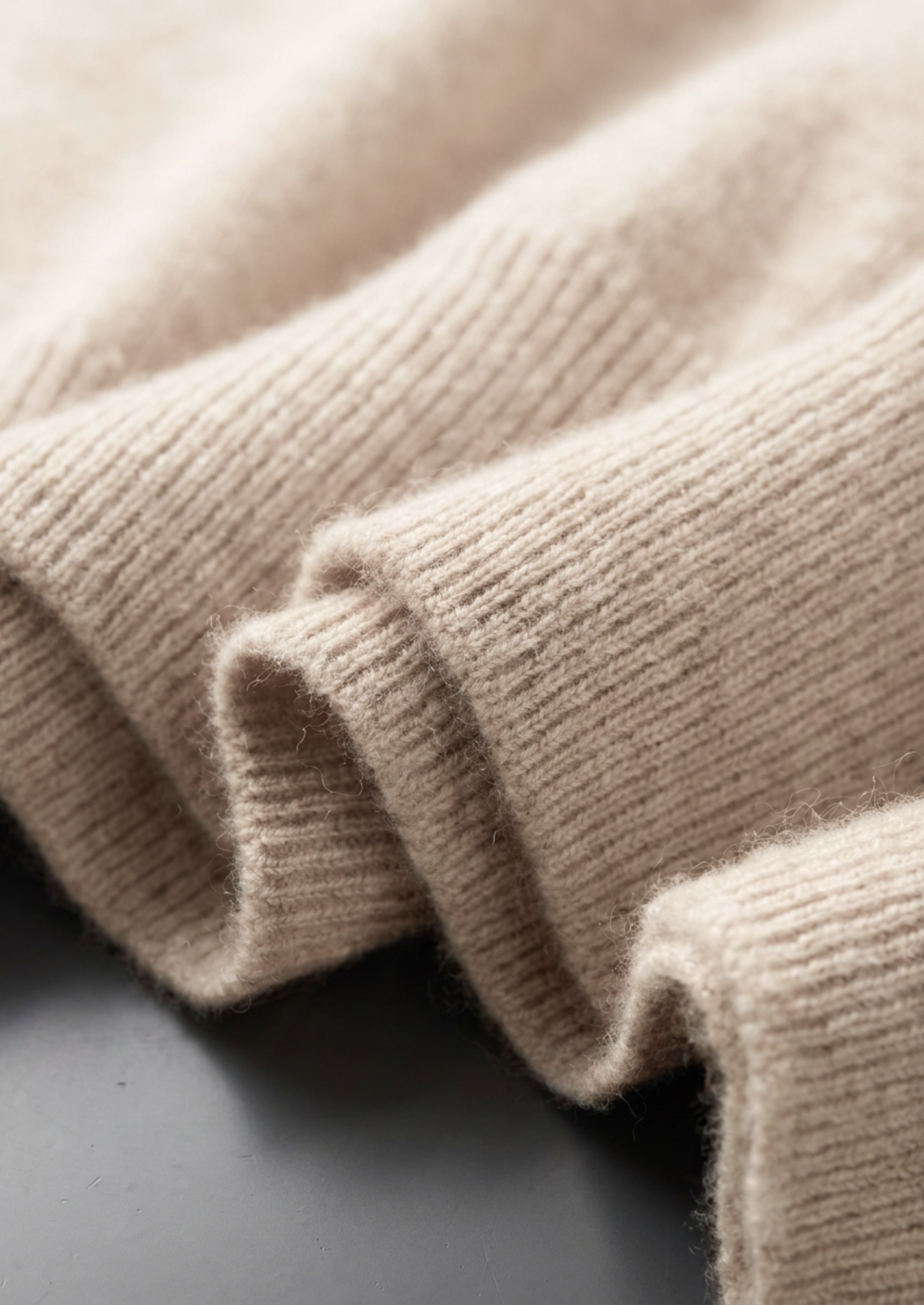 Premium Cashmere Classic Crewneck T-Shirt - Ivory Mocha | Apuro