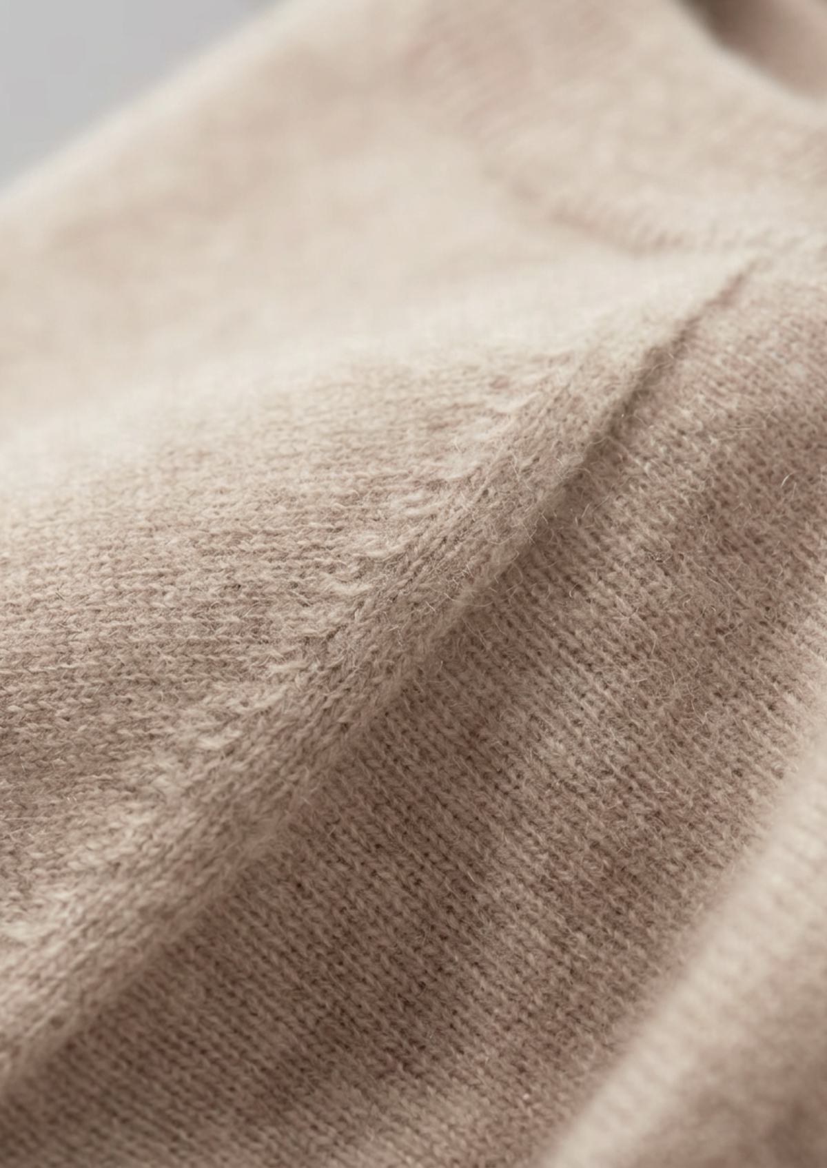 Premium Cashmere Classic Crewneck T-Shirt - Ivory Mocha | Apuro