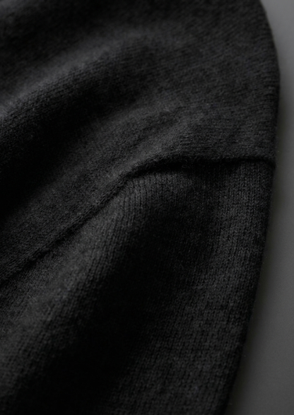 Premium Cashmere Classic Crewneck T-Shirt - Black | Apuro