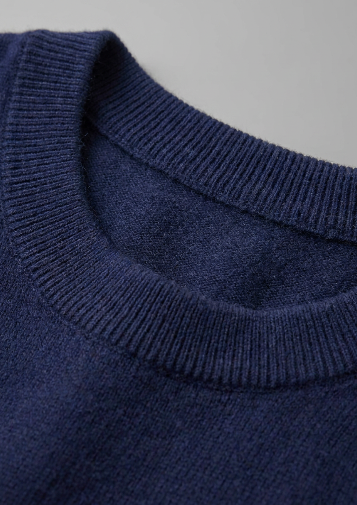 Premium Cashmere Classic Crewneck T-Shirt - Navy Blue | Apuro