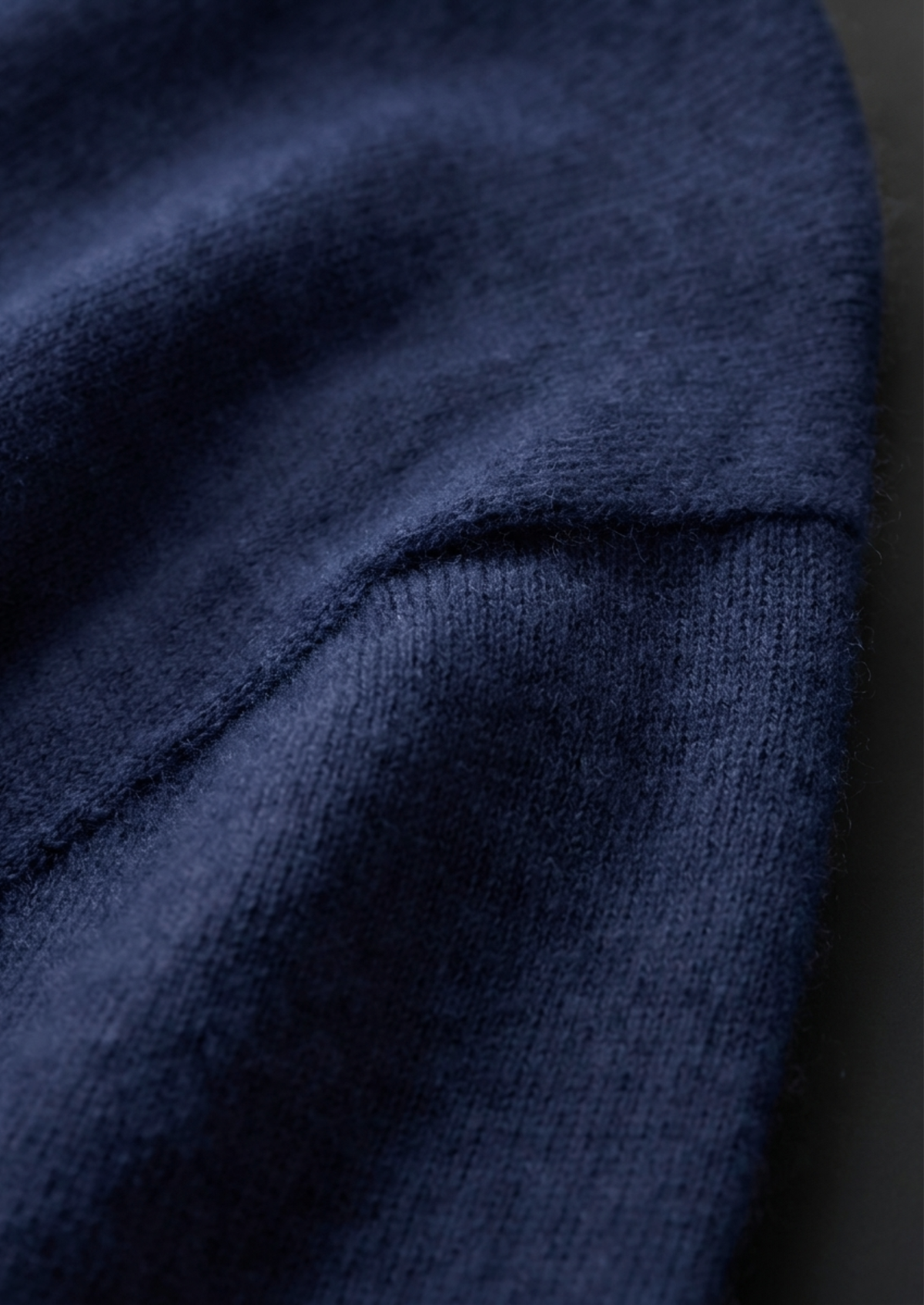Premium Cashmere Classic Crewneck T-Shirt - Navy Blue | Apuro