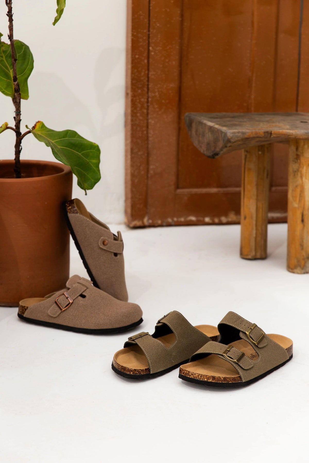 Maibulun Suede Arizona Sandals - Moss Green | Apuro