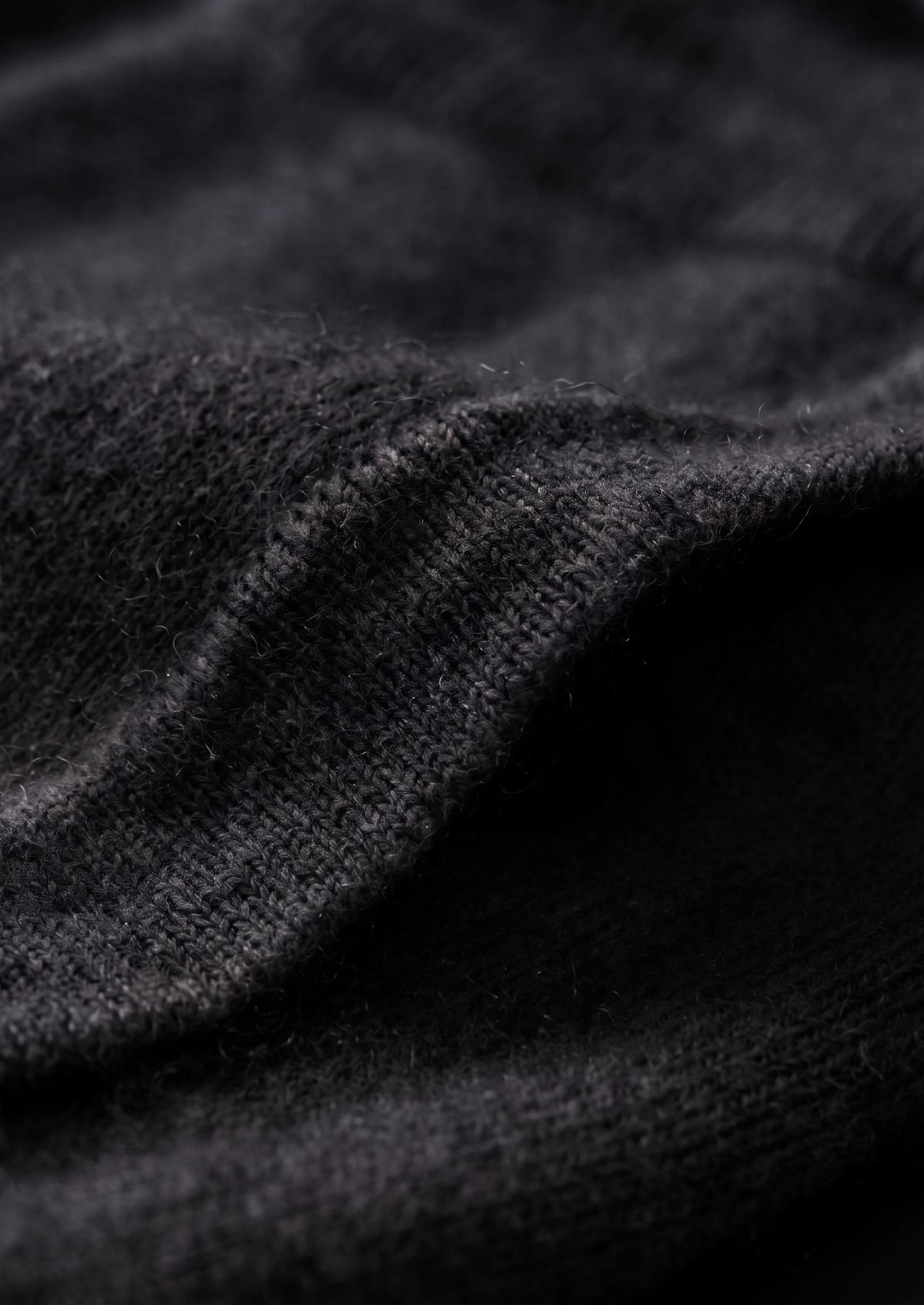 Pure Extra-Fine Merino Wool Black Luzzo Set | Apuro