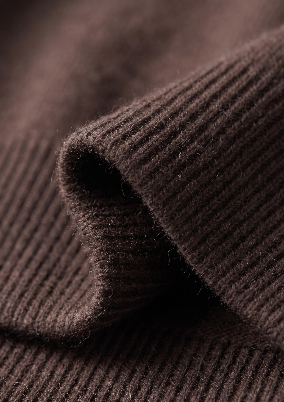 Pure Extra-Fine Merino Wool Dark Brown Luzzo Set | Apuro
