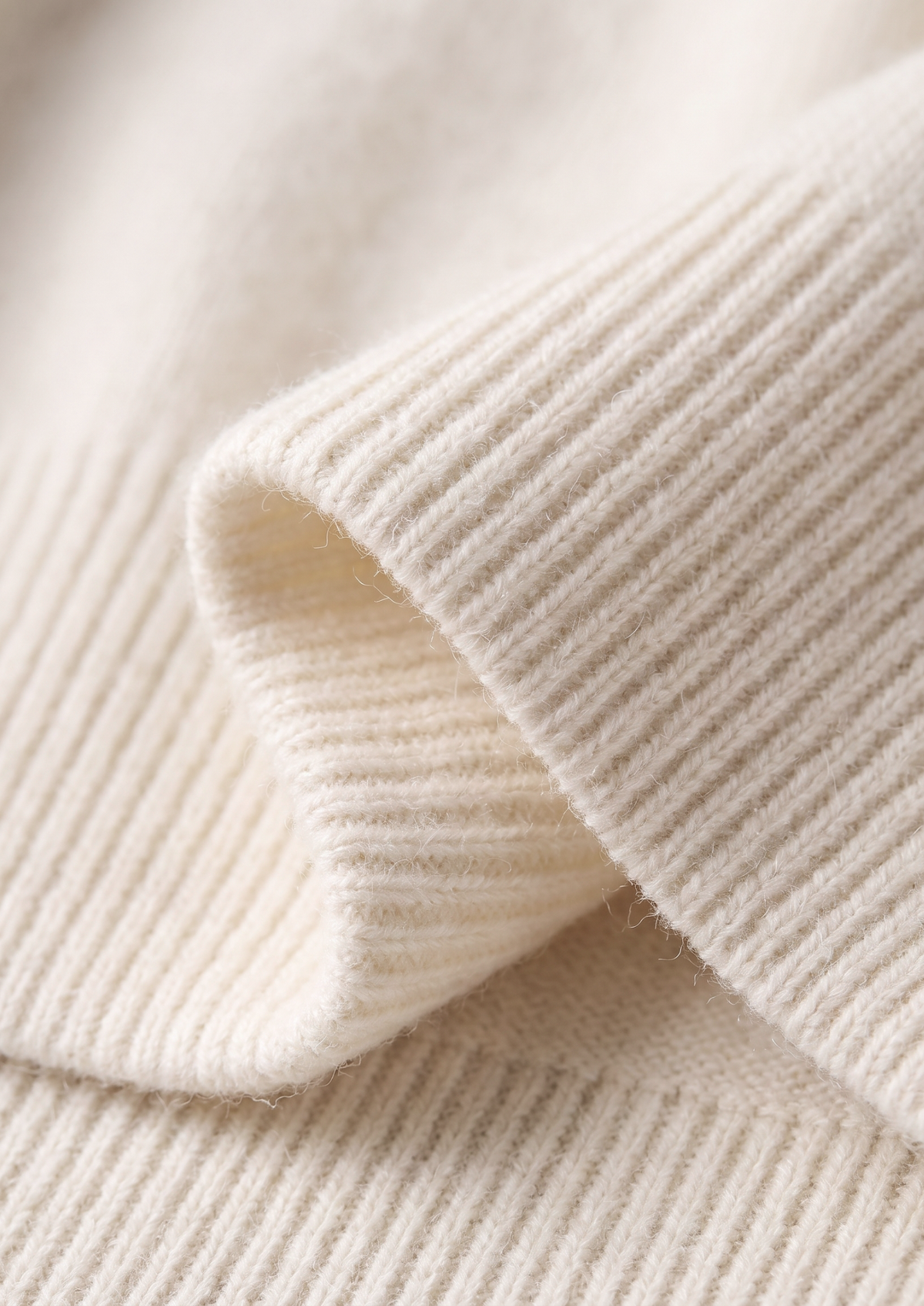 Pure Extra-Fine Merino Wool Cream White Luzzo Set | Apuro